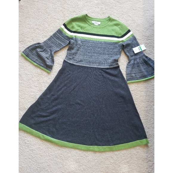 New Jessica Howard Bell Sleeve Sweater Dress - Picture 4 of 6